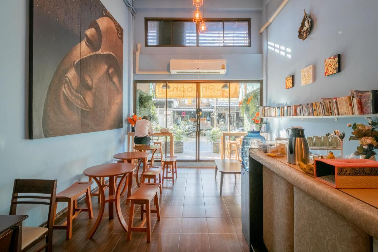 בנגקוק Phobphan Hostel מראה חיצוני תמונה