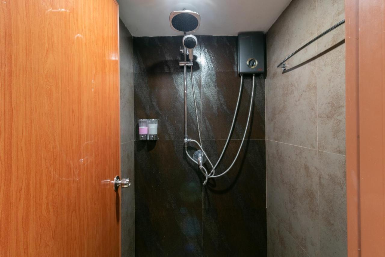 בנגקוק Phobphan Hostel מראה חיצוני תמונה