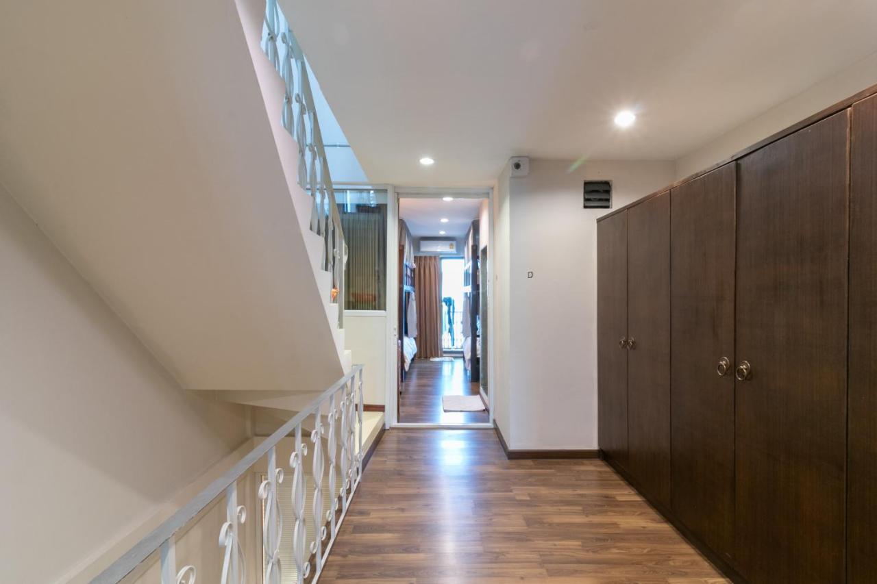 בנגקוק Phobphan Hostel מראה חיצוני תמונה
